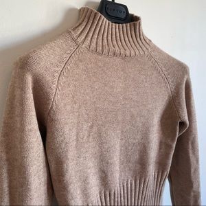Suzy Shier XS Turtle Neck